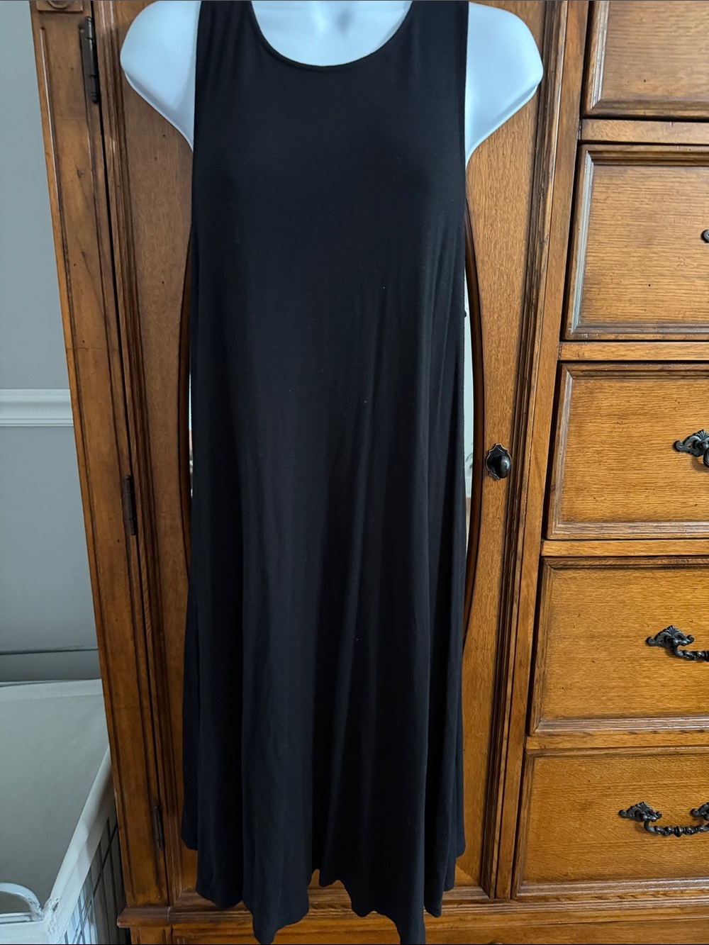 Old Navy Black Sleeveless Maxi Dress with Scoop Neck